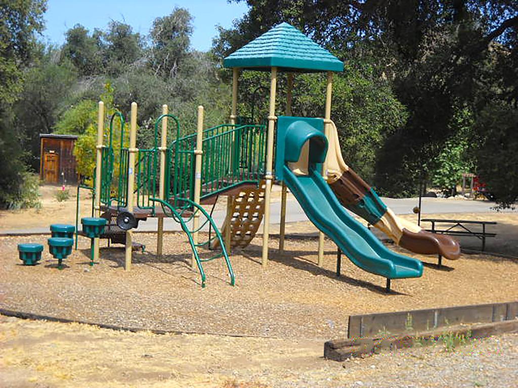 Oakzanita Springs Camping Resort Cottage 3 Descanso Zewnętrze zdjęcie